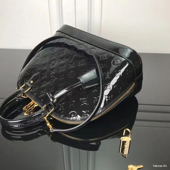 PM ALMA LOUIS VUITTON 0501